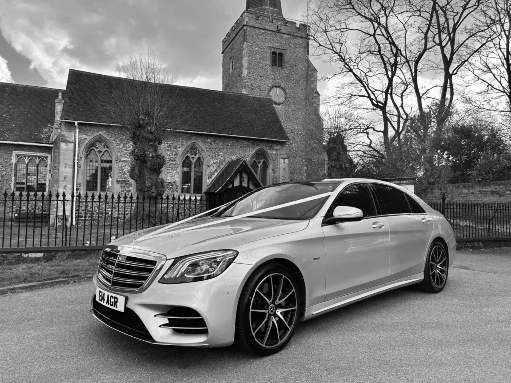 Executive Car Hire vs Standard Car Hire: What’s the Difference?